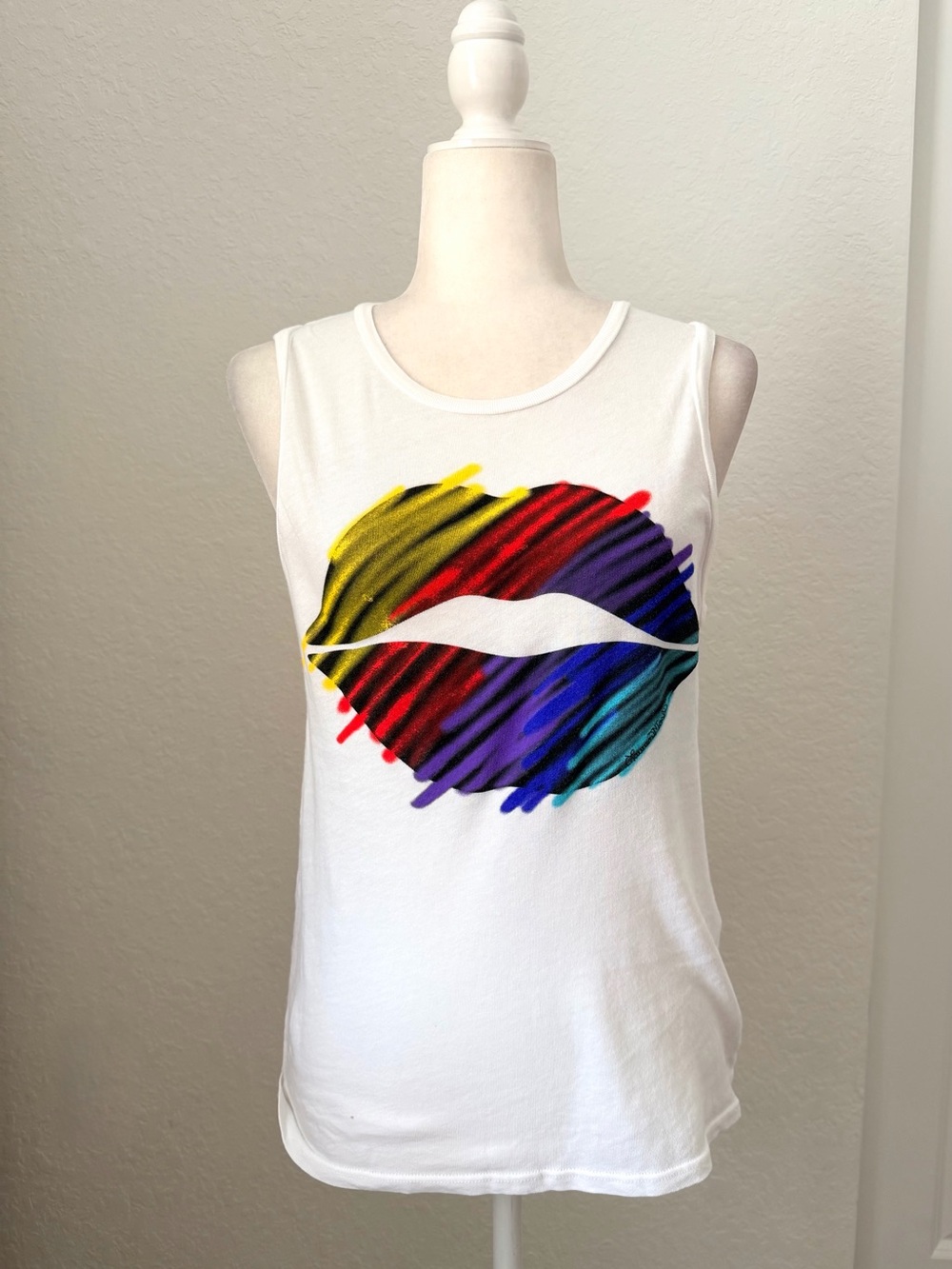 Lauren Moshi Rainbow Lips Love Graphic Tank Top Size S